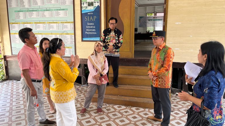 Saat peninjauan rencana lokasi Balai Rehabilitasi Narkotika Kasongan