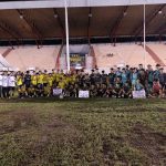 Poto bersama pemenang juara I, II Dan III dalam ajang turnamen Piala Bupati Cup tingkat pelajar di Lapangan Sport Center Kasongan, Senin (20/10)