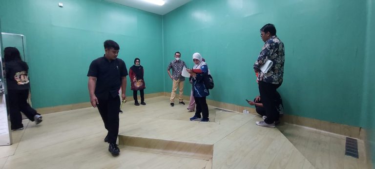 Pemeriksaan_Kesiapan_Sarana_dan_Prasarana_Alkes_oleh_Tim_Monev_Kemenkes_RI_di_RSUD_Mas_Amsyar_Kasongan