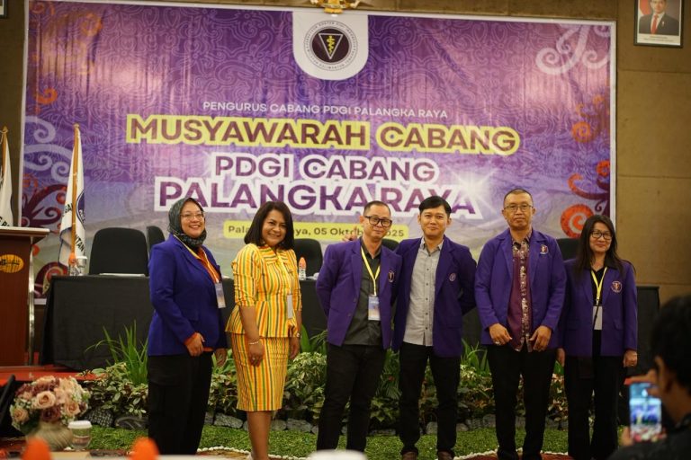 drg__Rivelino_Wakili_RSUD_Mas_Amsyar_dalam_Muscab_PDGI_Palangka_Raya
